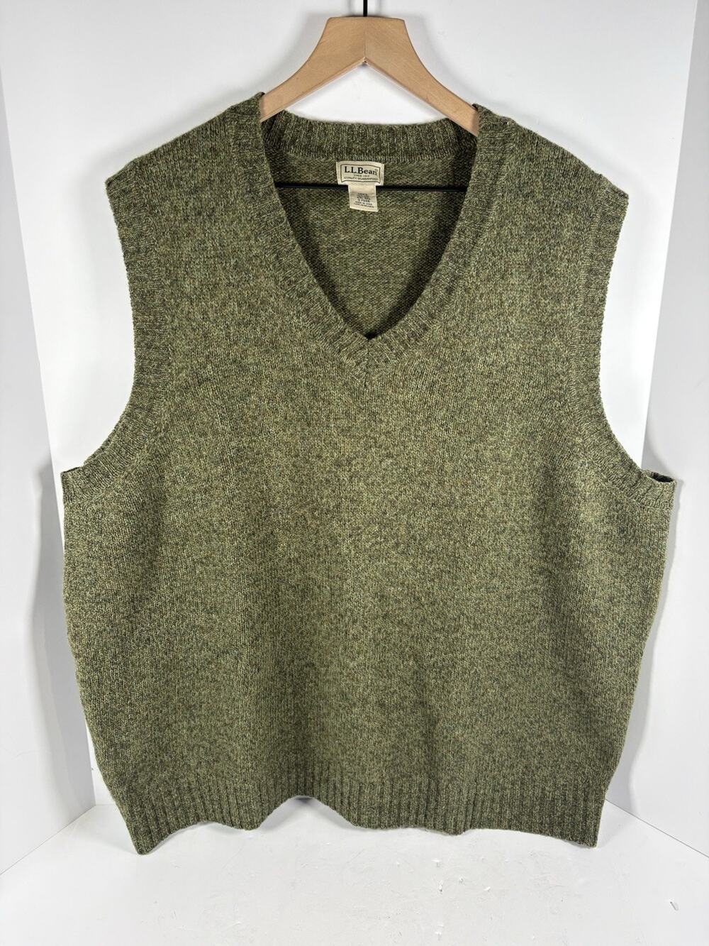 L.L.Bean Mens XXL 100% Wool V Neck Sweater Vest Olive Green Heather Pullover